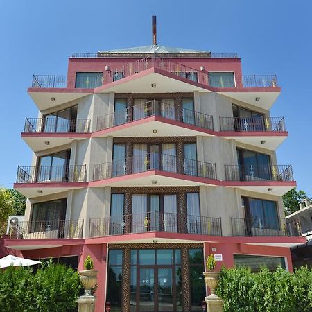 וארנה Ellinis Hotel מראה חיצוני תמונה