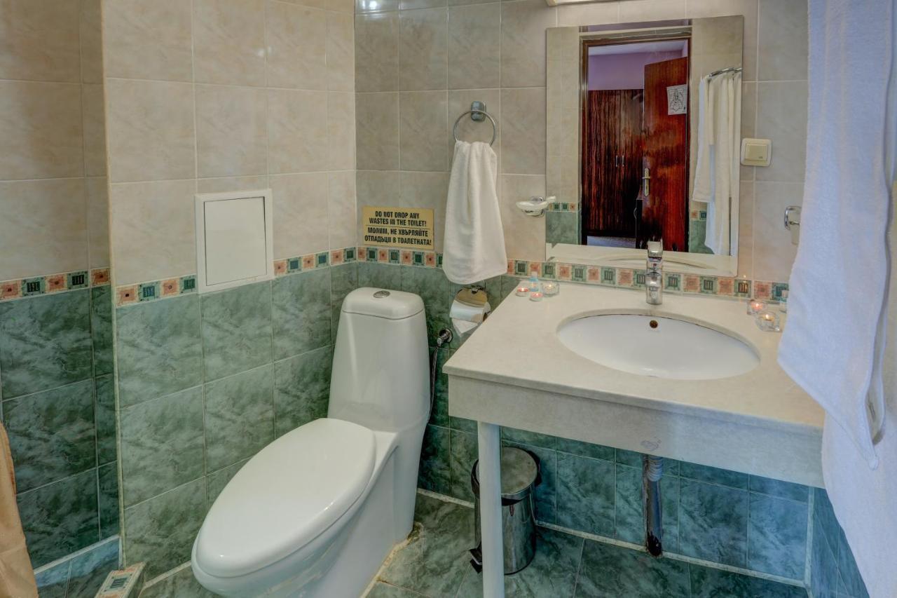 וארנה Ellinis Hotel מראה חיצוני תמונה