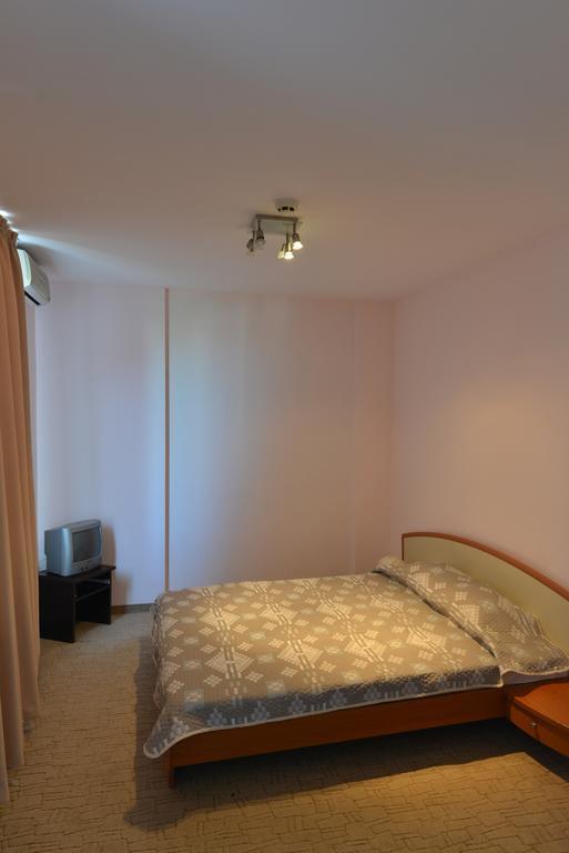 וארנה Ellinis Hotel חדר תמונה